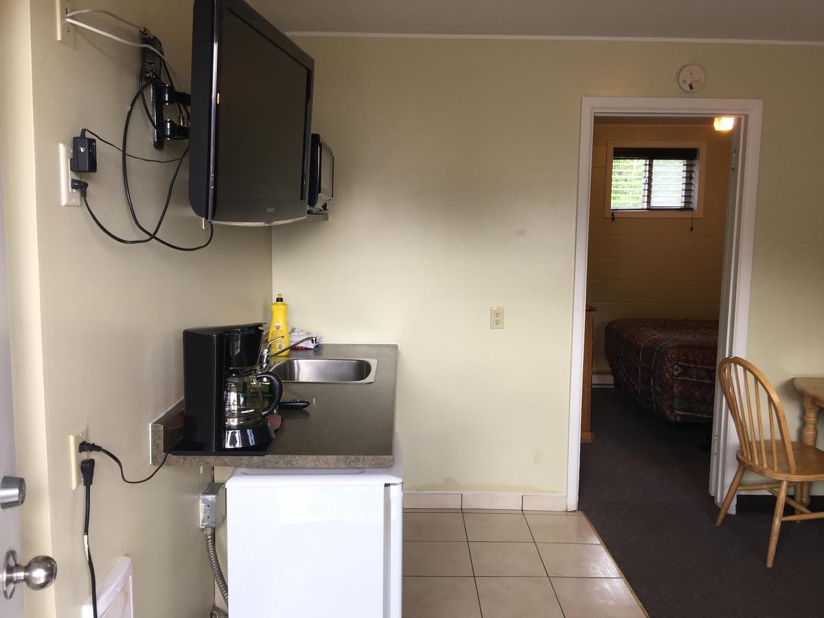 Sparwood Valley Motel מראה חיצוני תמונה